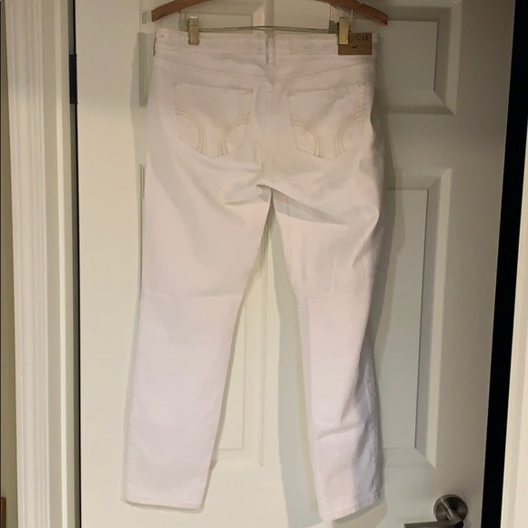 White jeans - Picture 3 of 4